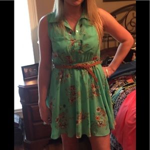 Cute spring or summer dress.